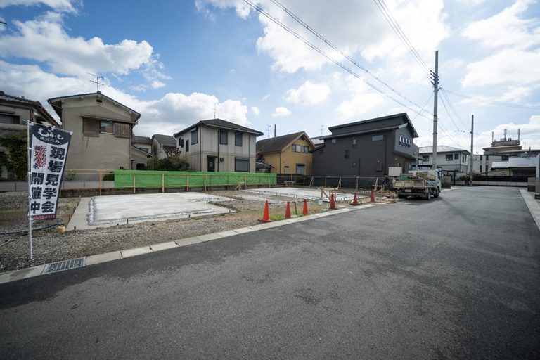 橿原市東坊城町　2-3
